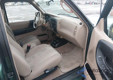 2001 Mazda B3000 Ds/Se z USA, uszkodzony, nr VIN 4F4YR16V91TM30540